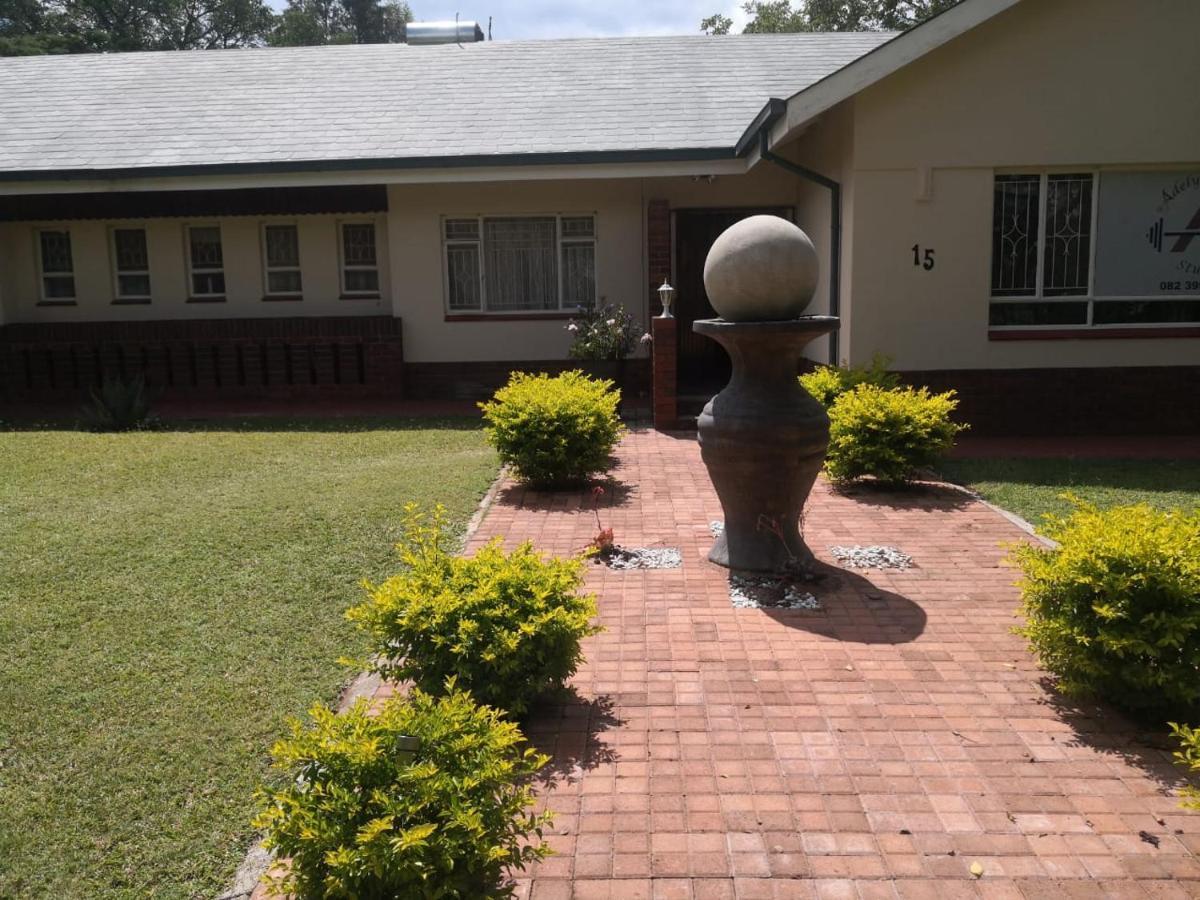 15 On Reitz Bela Bela Villa Bagian luar foto